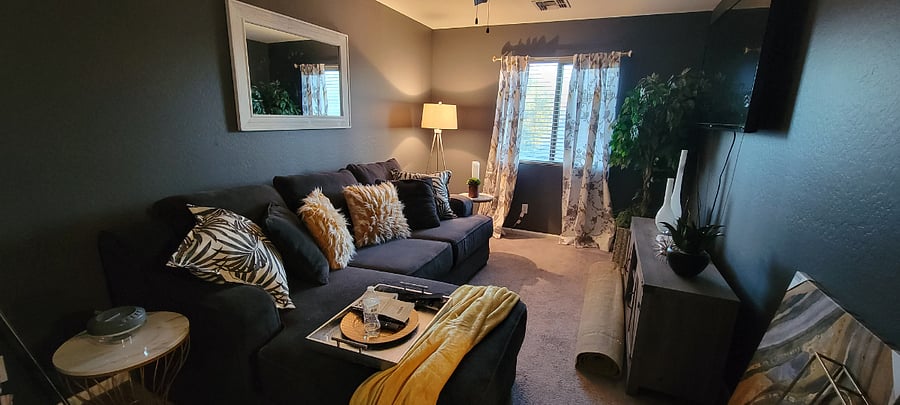 Upstairs sitting room with tv