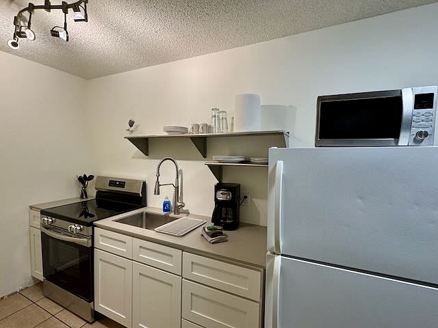 Apartment 8