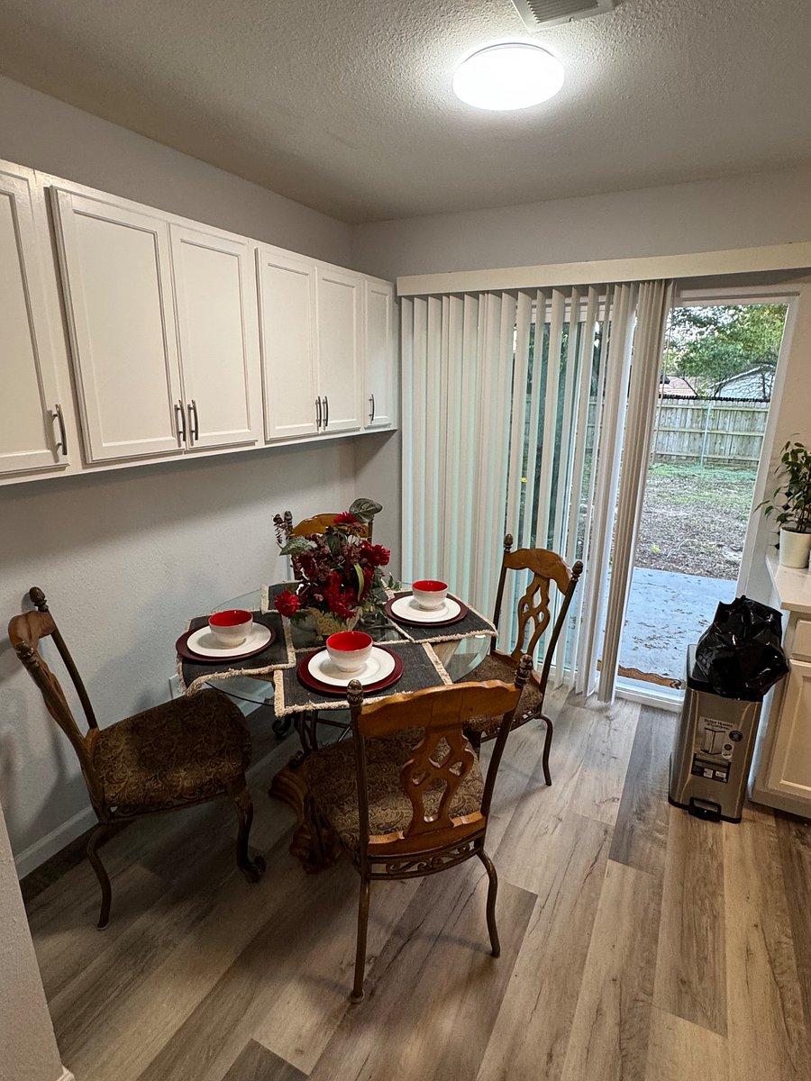 Kitchenette overlooking backyard.