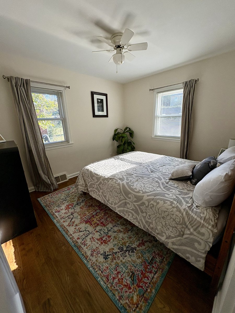 bedroom 2 with full bed