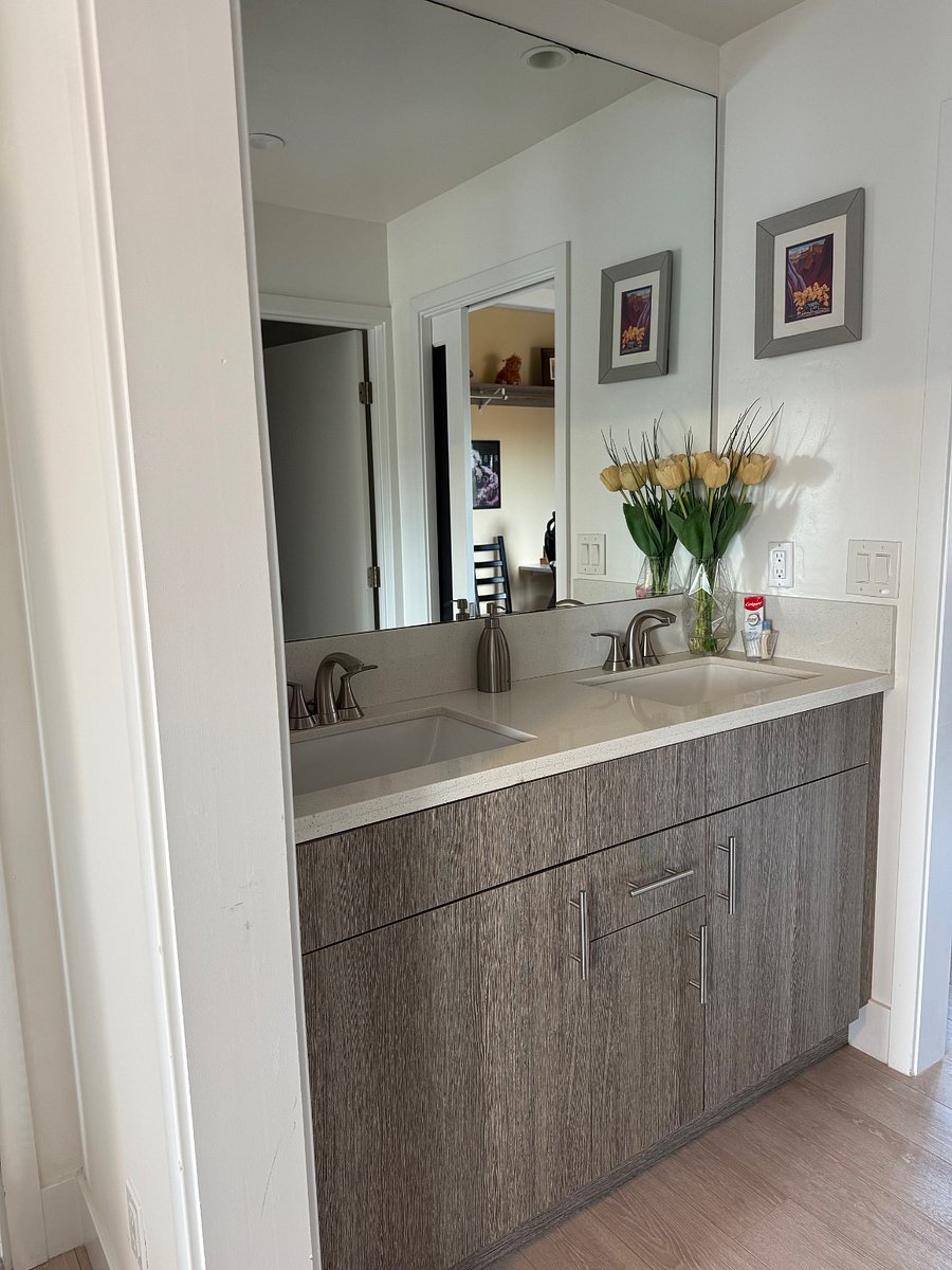 Upper Ensuite