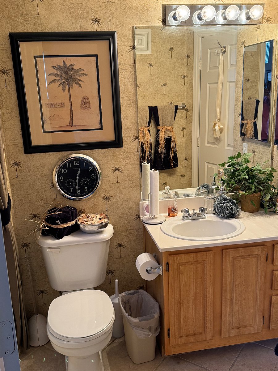 Guest Bathroom #2