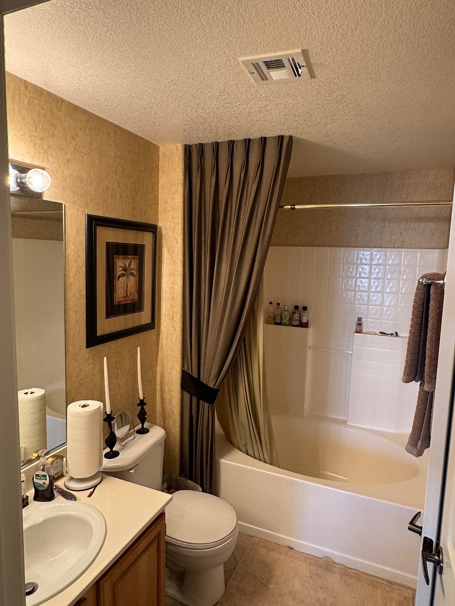 Bathroom #1 - Main Bathroom