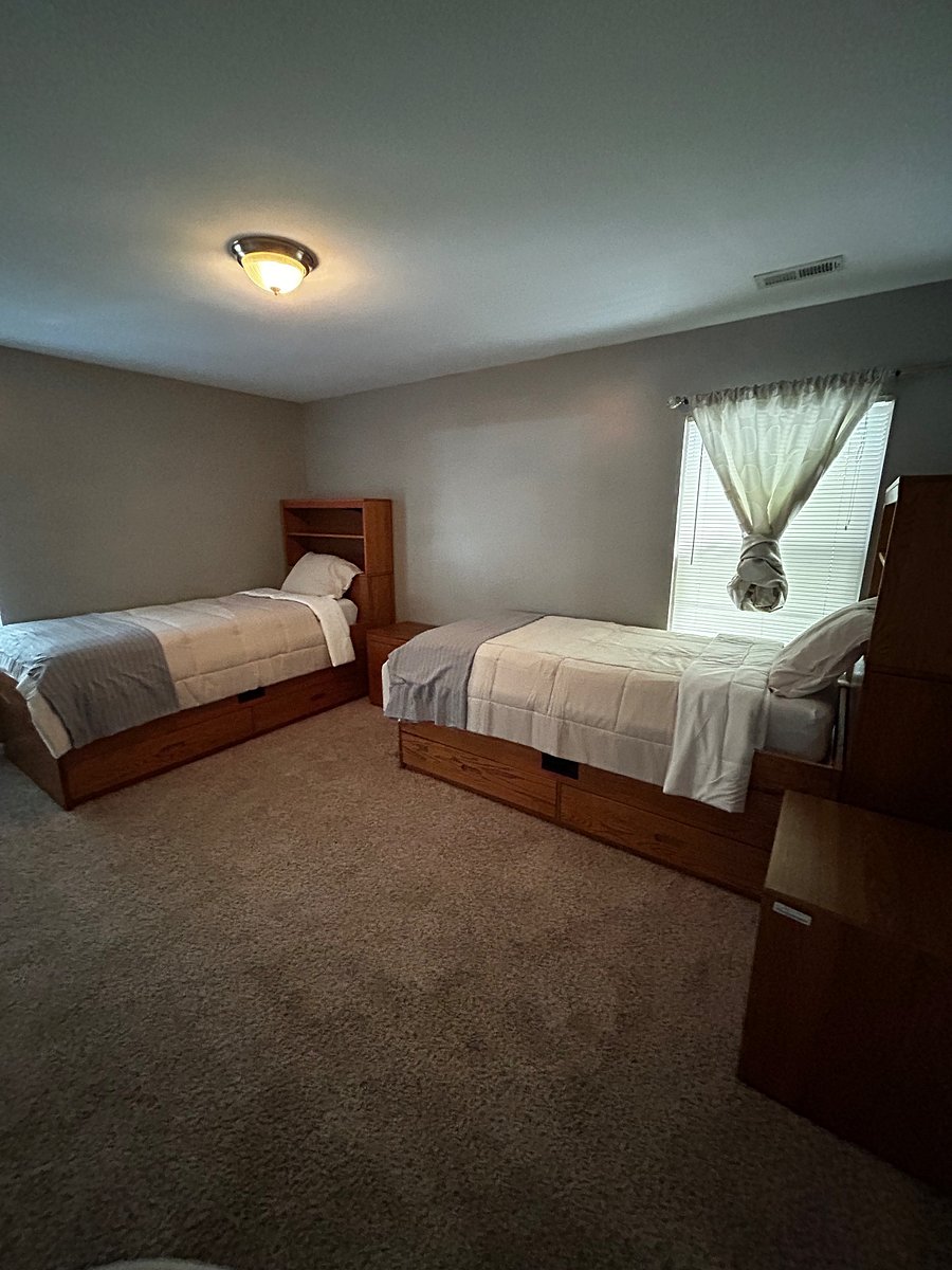 Additional upstairs bedroom ($250 per month to include)
