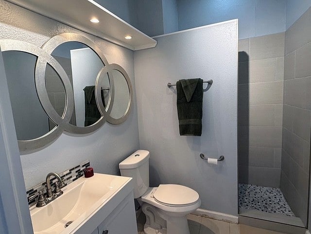 Your private bathroom with a full set of brand new towels and bathmats just for you!