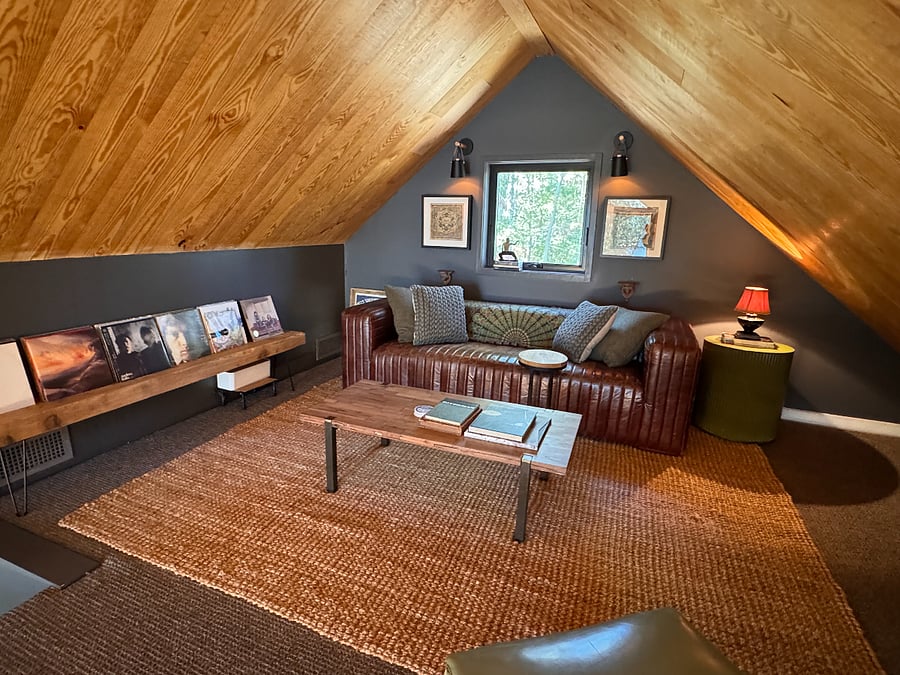 Upper Loft Space