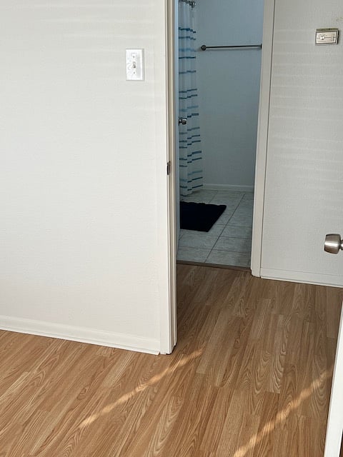 close proximity from room to bath