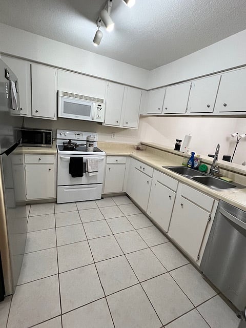 Furnished Finder property 920149_1 photo 13