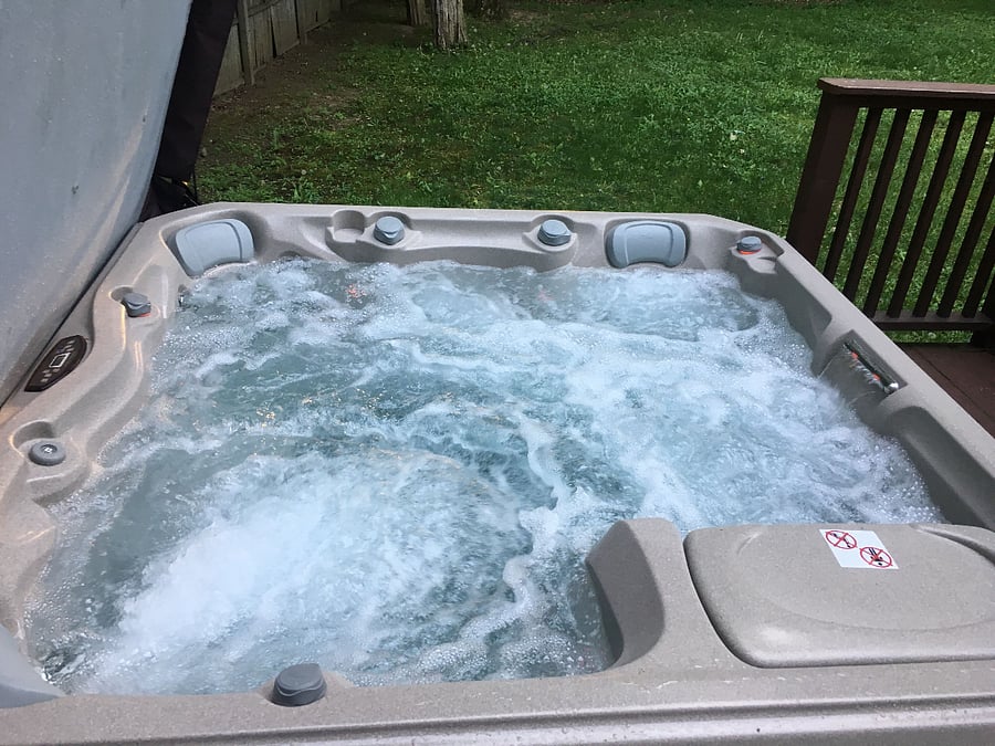 Hot Tub Operational all year