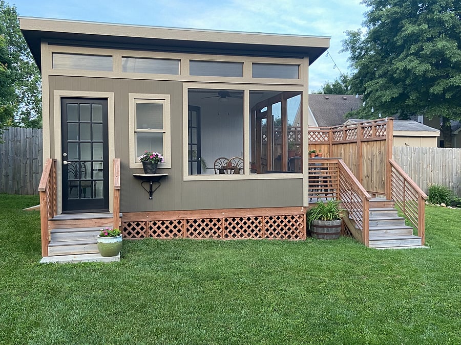 Custom "She Shed" with Screened in Porch and Privacy Fenced Backyard