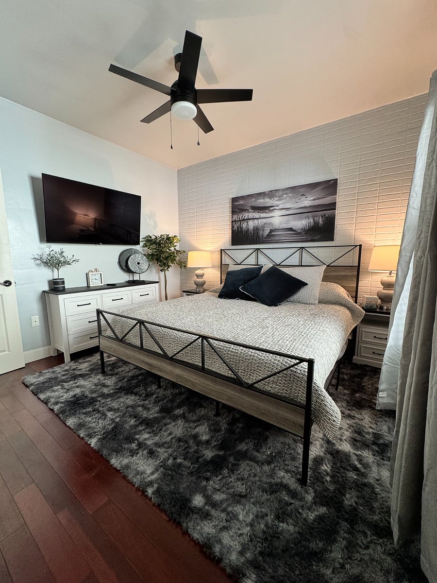 Bedroom 1, King bed w/ dresser, closest and smart TV