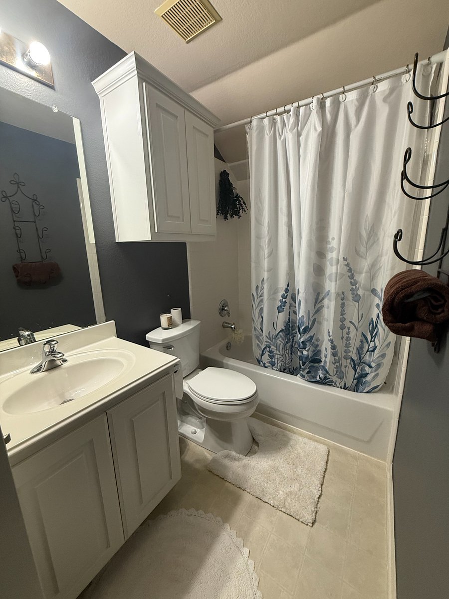 2nd private bathroom upstairs