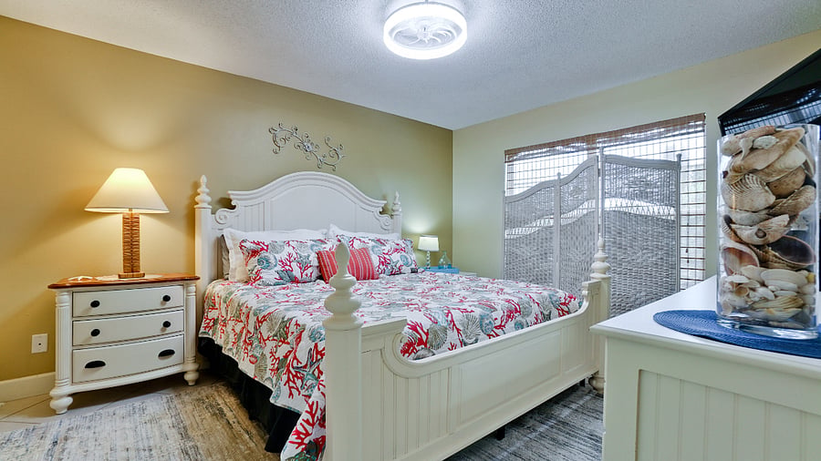 Spacious room with King size bed.