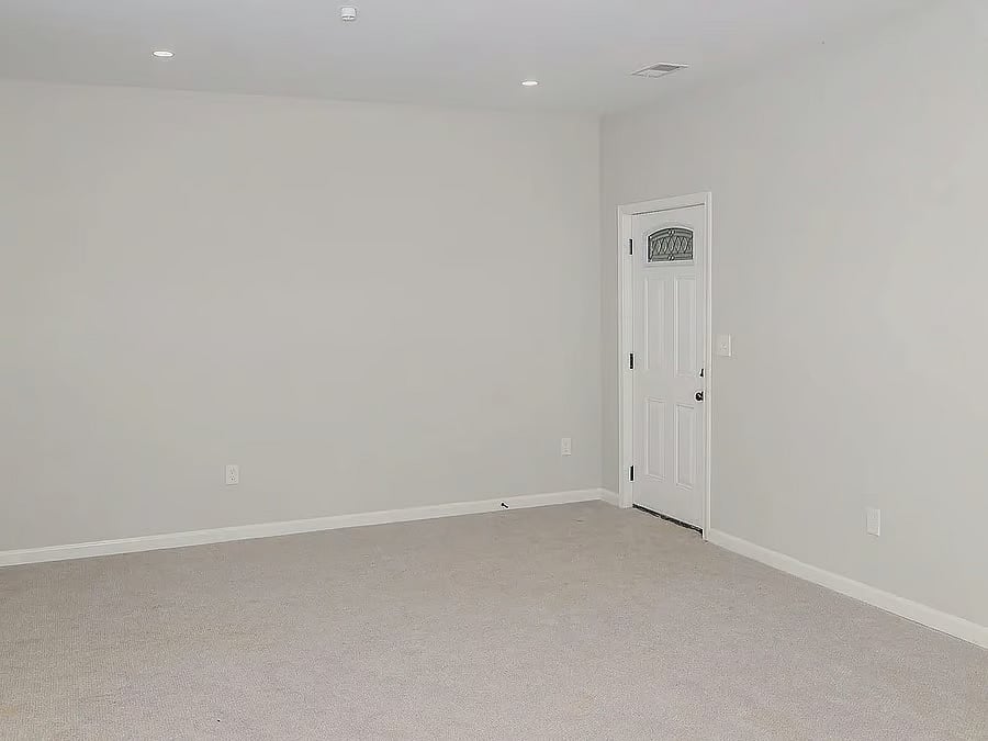 Furnished Finder property 920496_2 photo 4