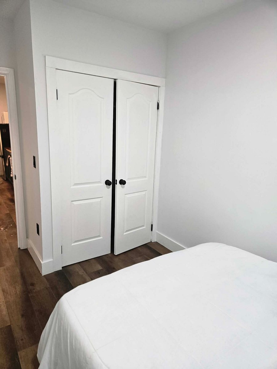 Closet Bedroom 2