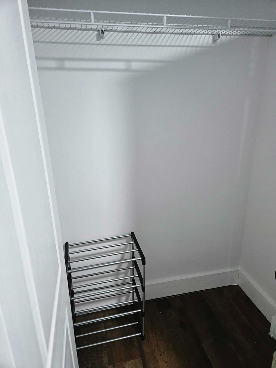 Closet Bedroom 1