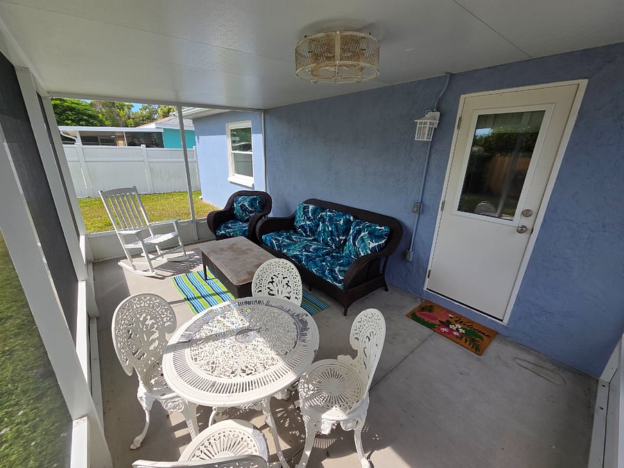 screened and private lanai. 