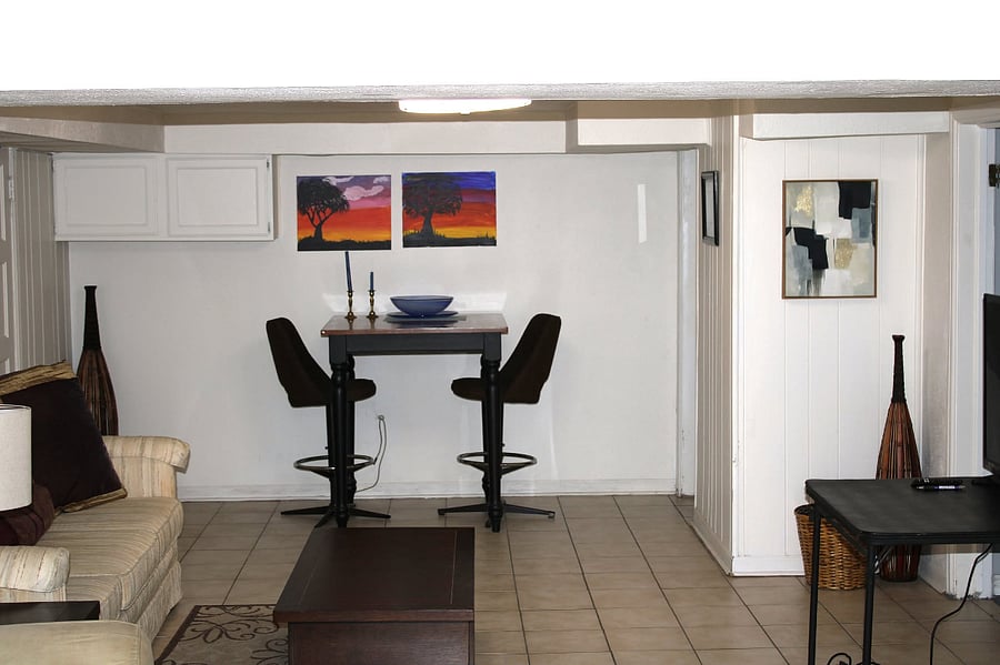 Dining room table