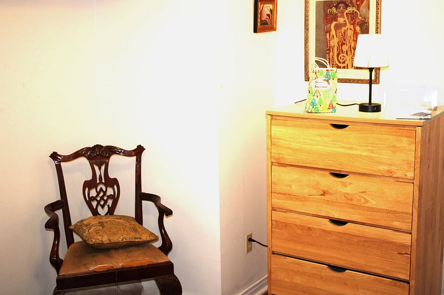 Dresser Main Bedroom