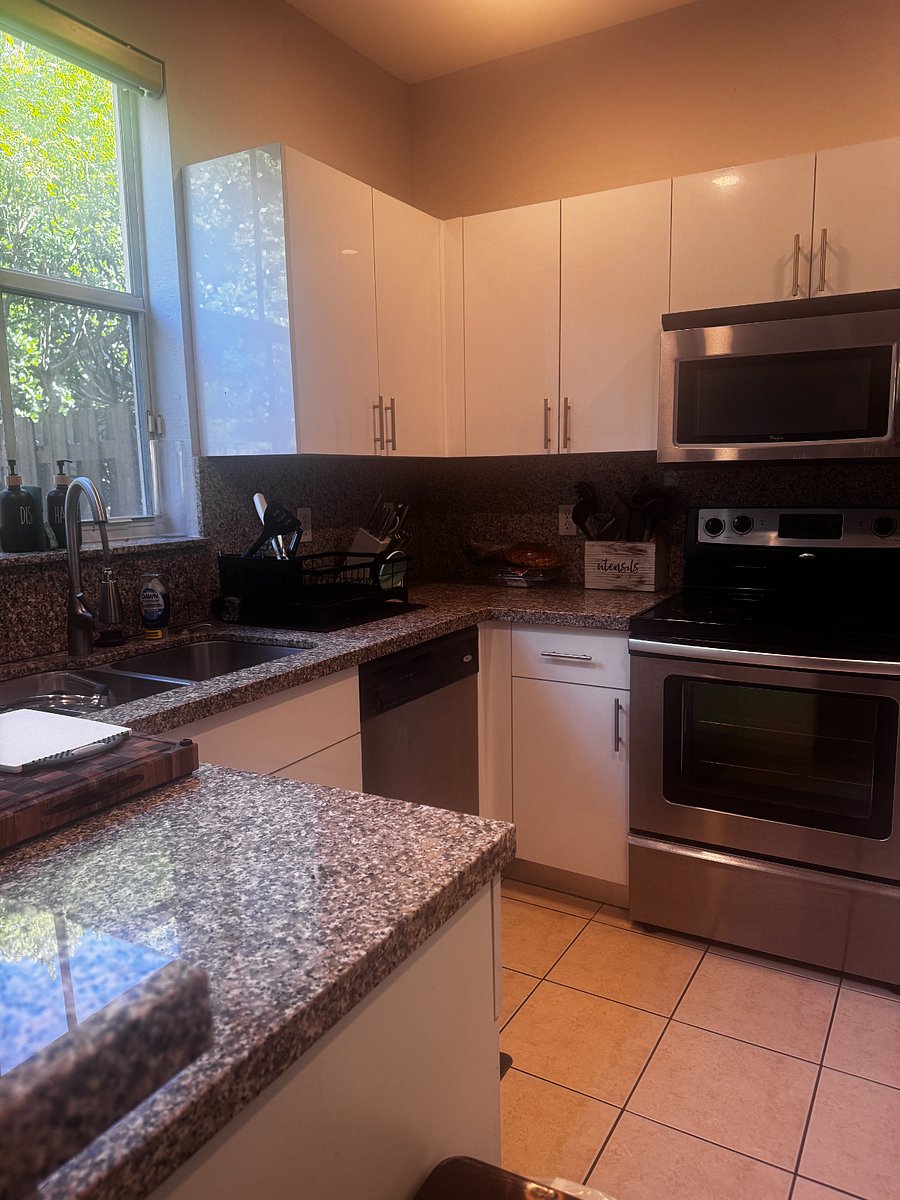 Furnished Finder property 920878_1 photo 3