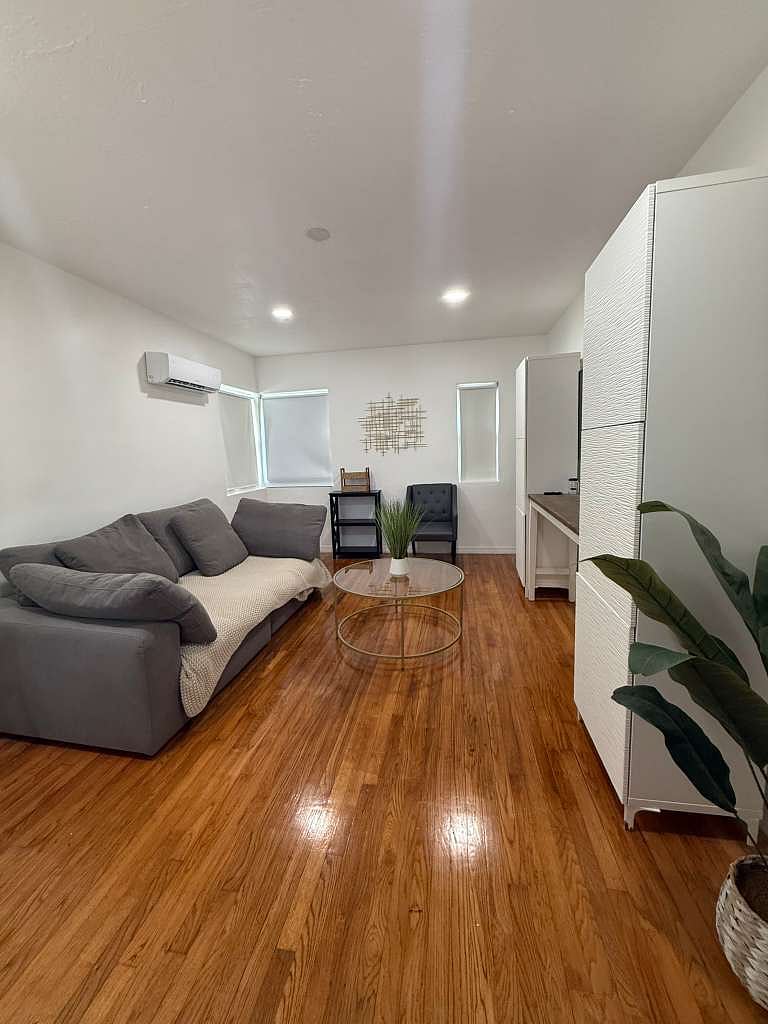 Furnished Finder property 921139_1 photo 3