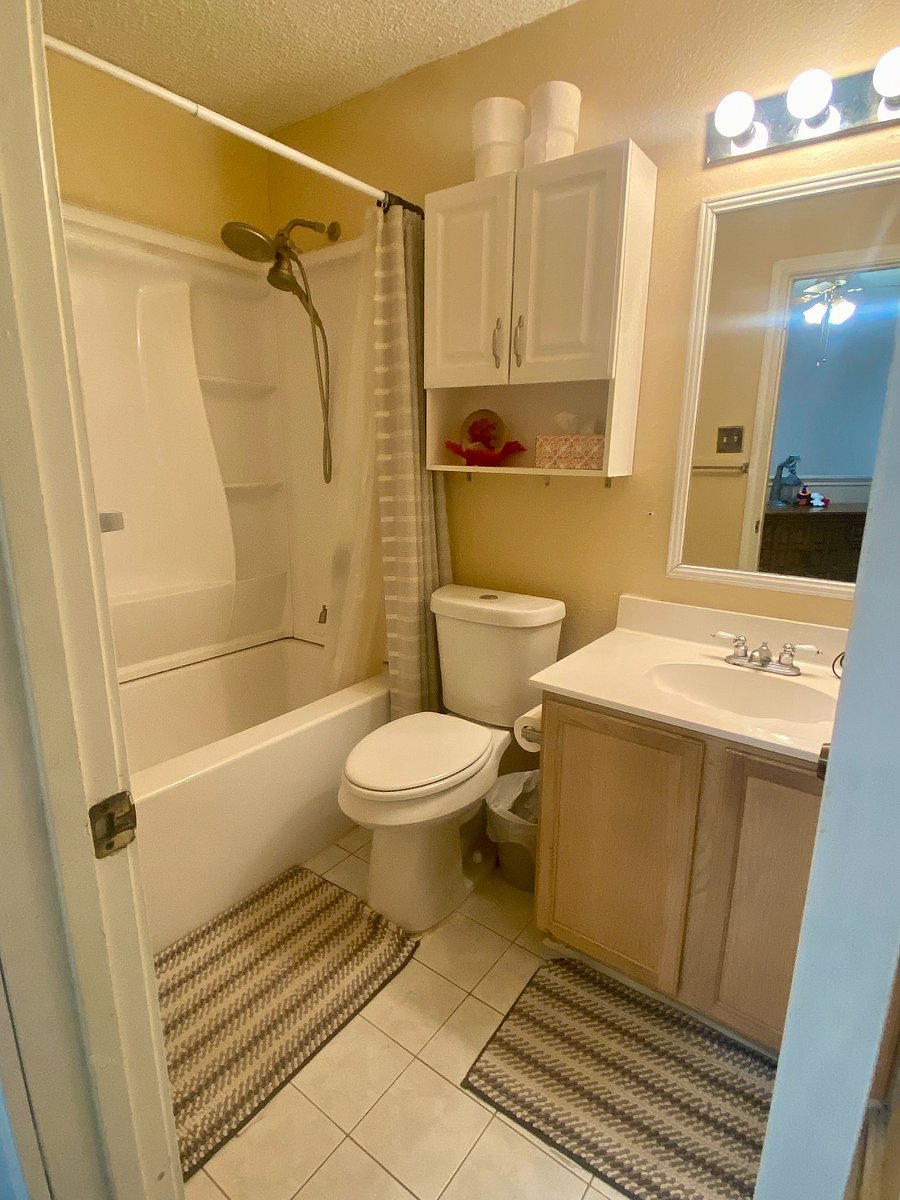 Upstairs Bathroom