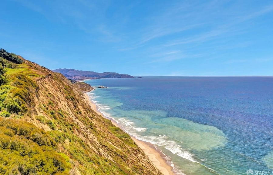 a short walk to the pacific ocean