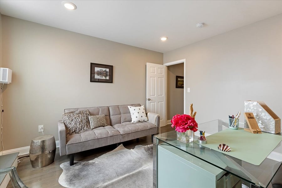 Office or a bedroom you choose!