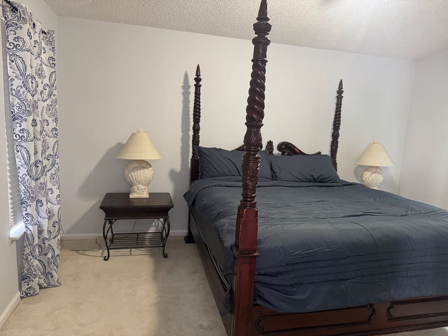 King size bed in primary on suite bath 