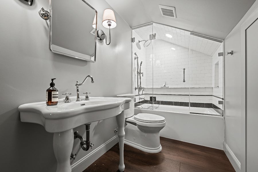 Upstairs bathroom
