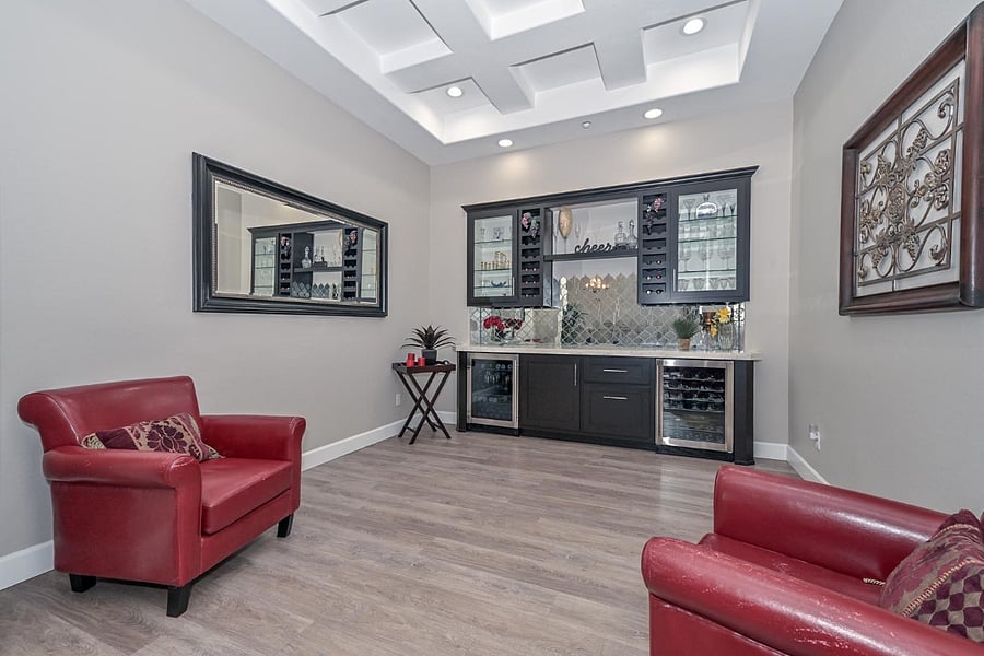 Great Space for Nightcap or Quiet Reading