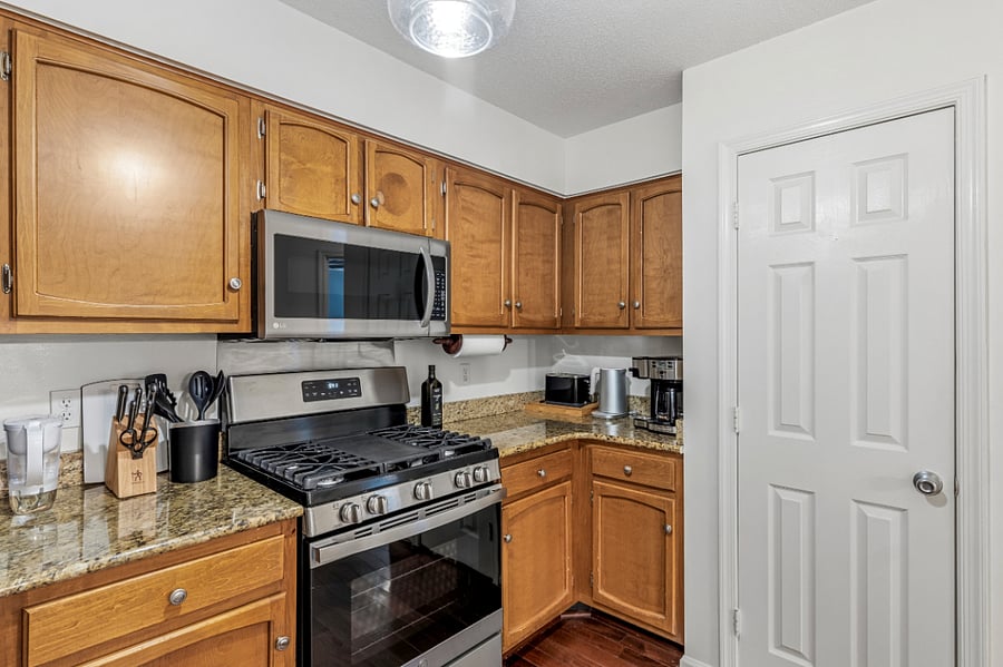 Toaster, coffee maker, electric kettle