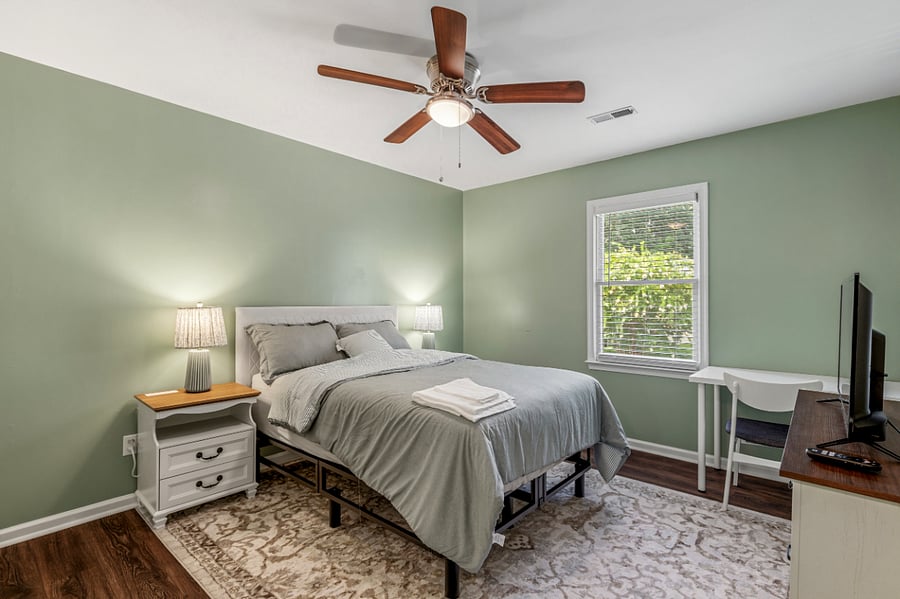 2nd Floor Green Suite