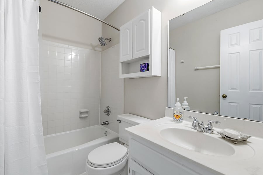 2nd Floor Sand Suite. Private Bathroom