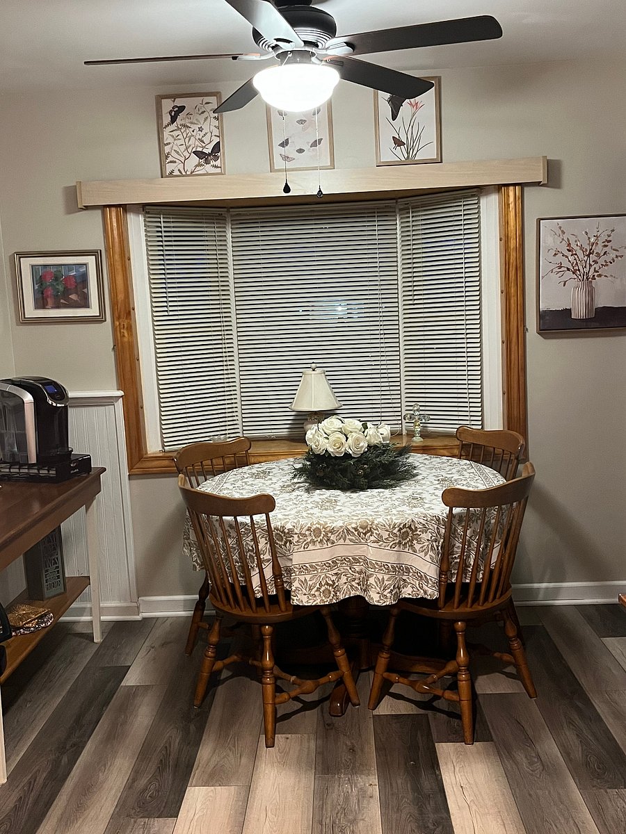 Dining Area 2