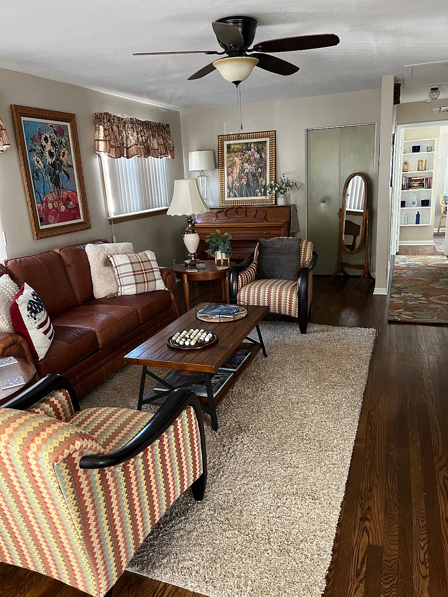 Living Room 3