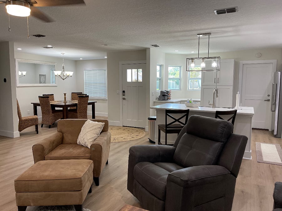 Living room kitchen combo