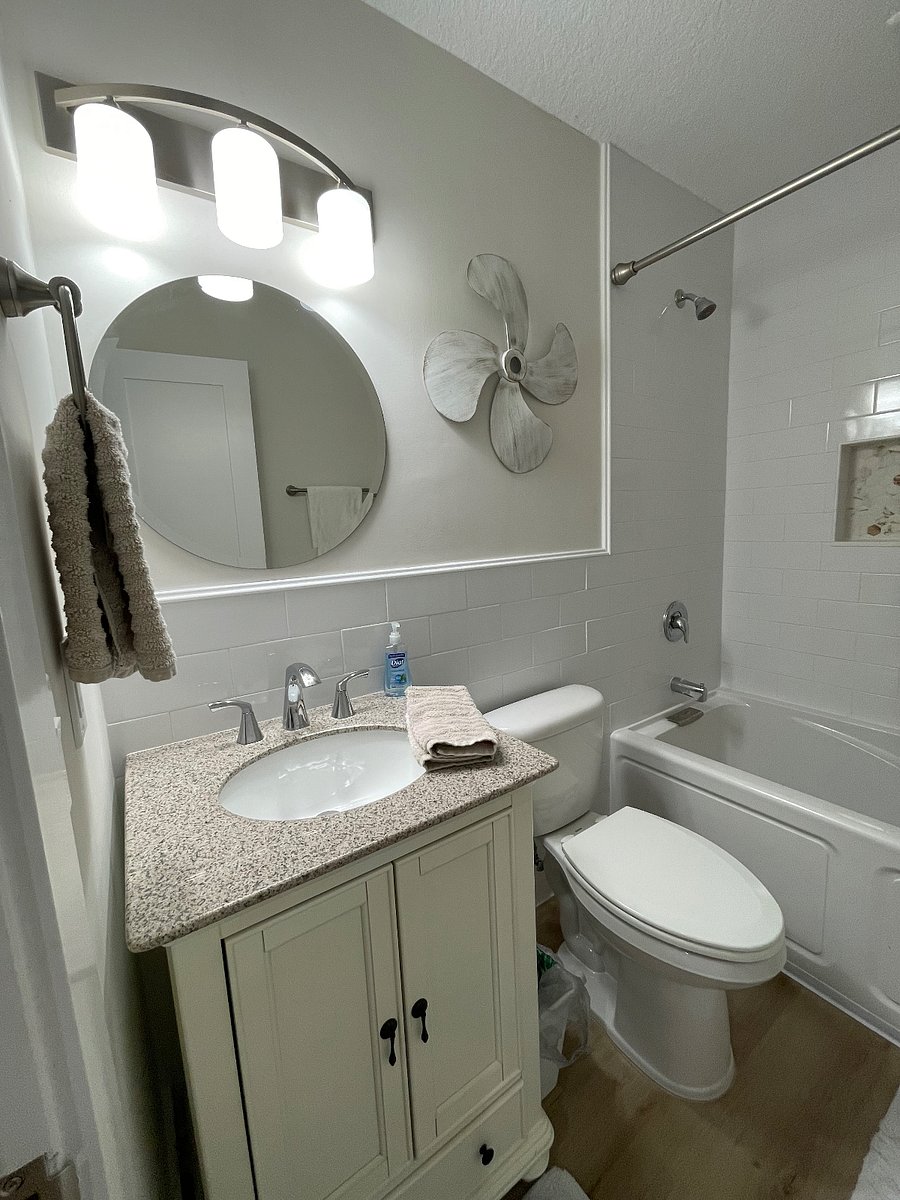 Second bathroom