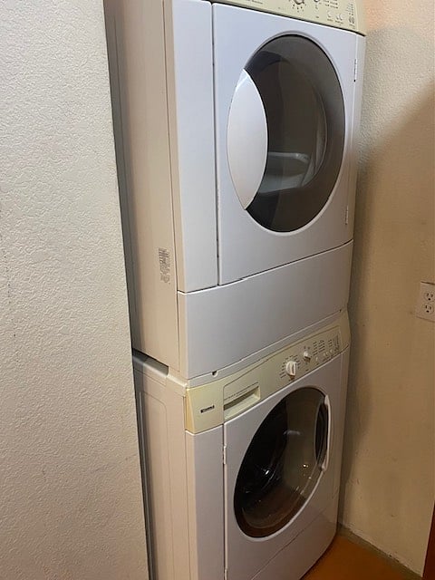 Dedicated washer / dryer in unit