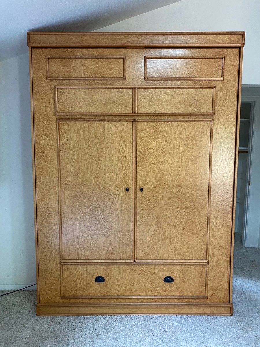 Murphy bed (before pulldown)