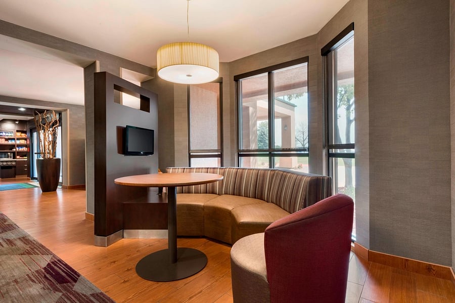 Lobby - Seating Area