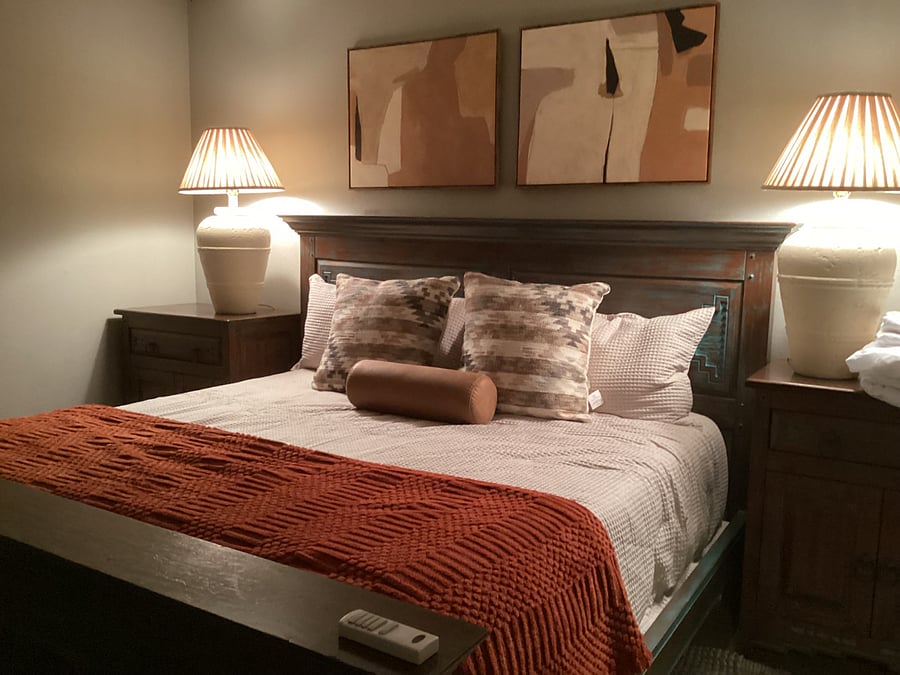 Master bedroom (king)