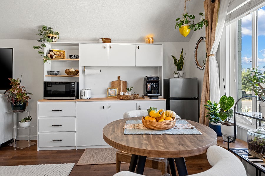Fully stocked kitchenette and mini fridge 