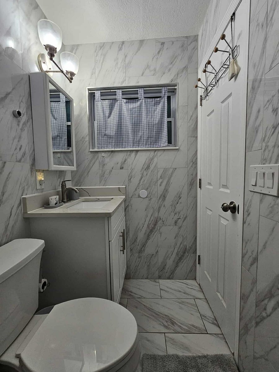 Beautiful marble walls and new countertops
