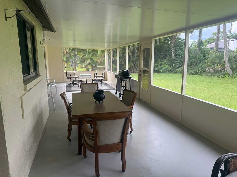 Lanai length of house