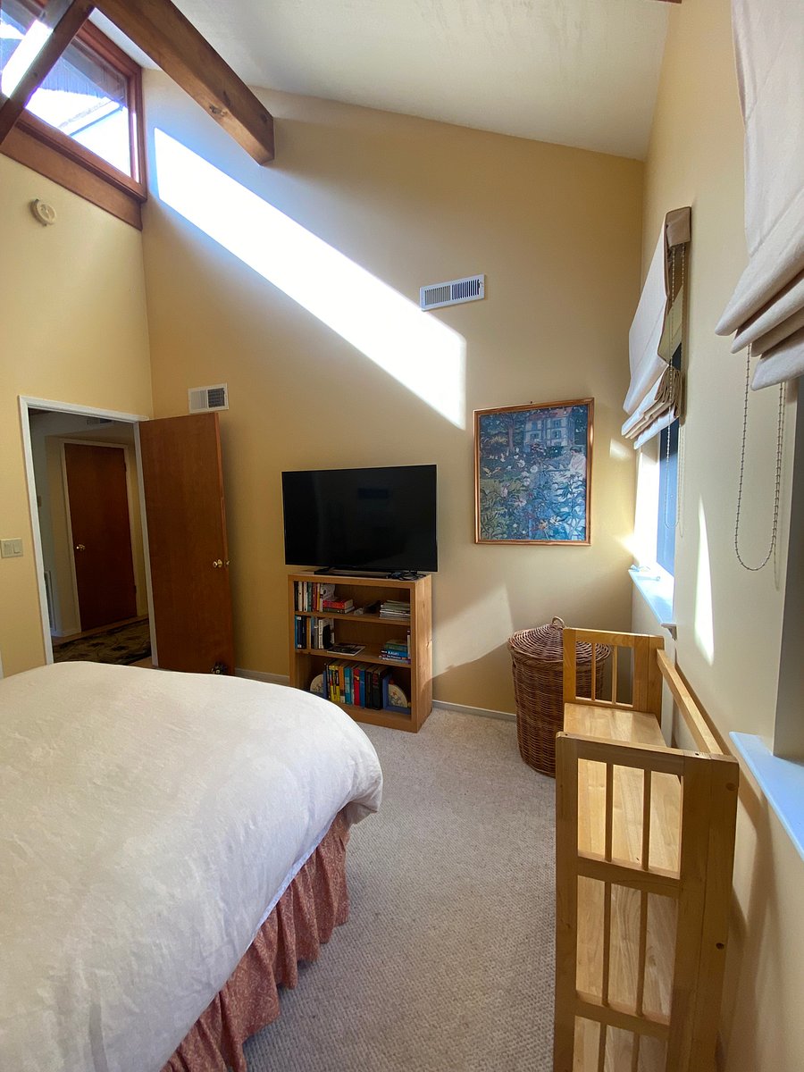Bedroom #1