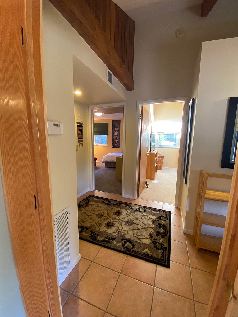 Entry space 