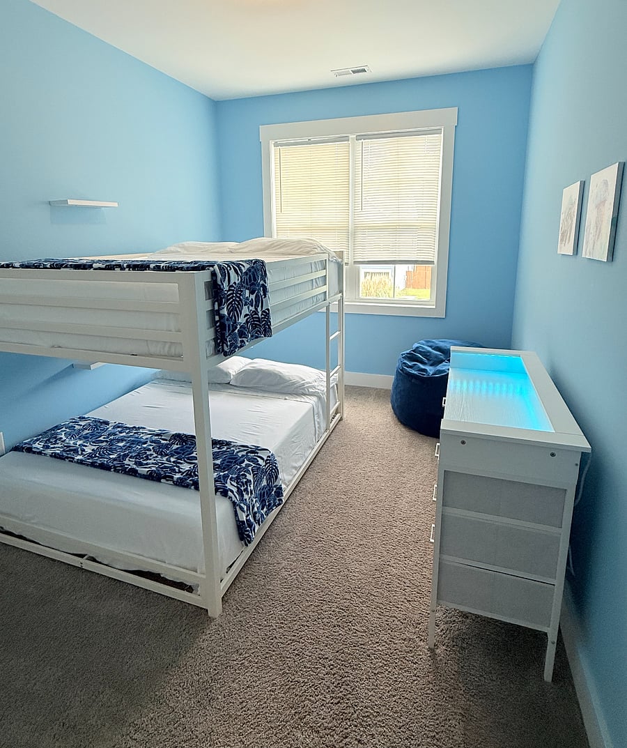 3rd Bedroom with twin bunk beds- sleeps 4 