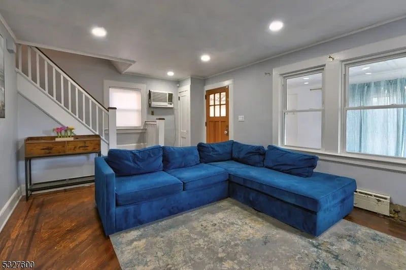 Furnished Finder property 922476_1 photo 3