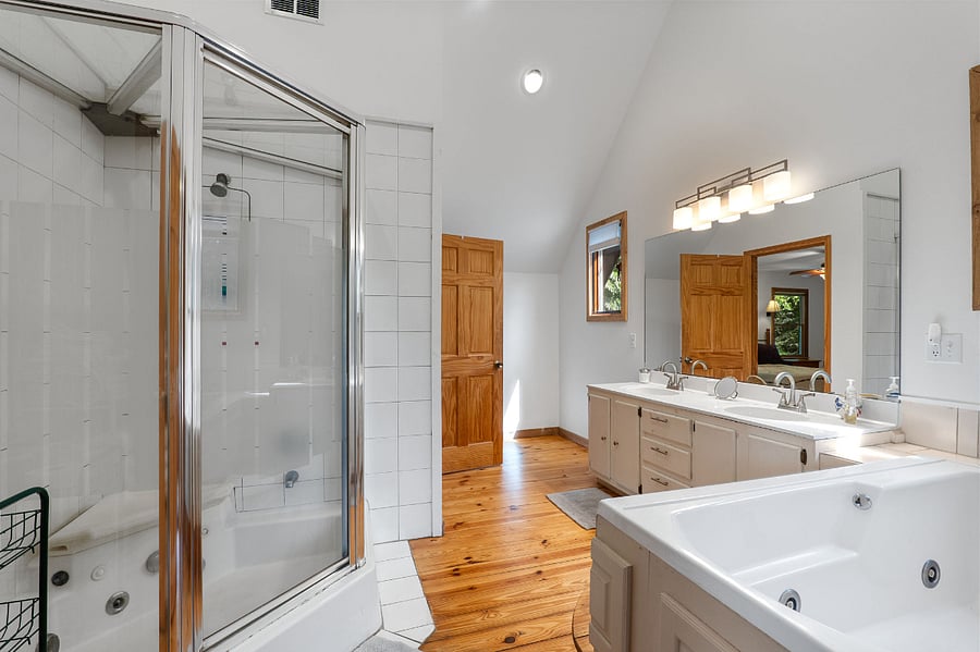 upstairs primary bathroom